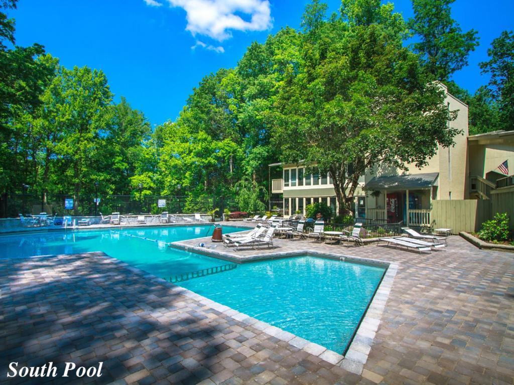 Great Expectations, 3 Bedrooms, Fireplace, Pool Table, Hot Tub, Sleeps 10 Gatlinburg Kültér fotó