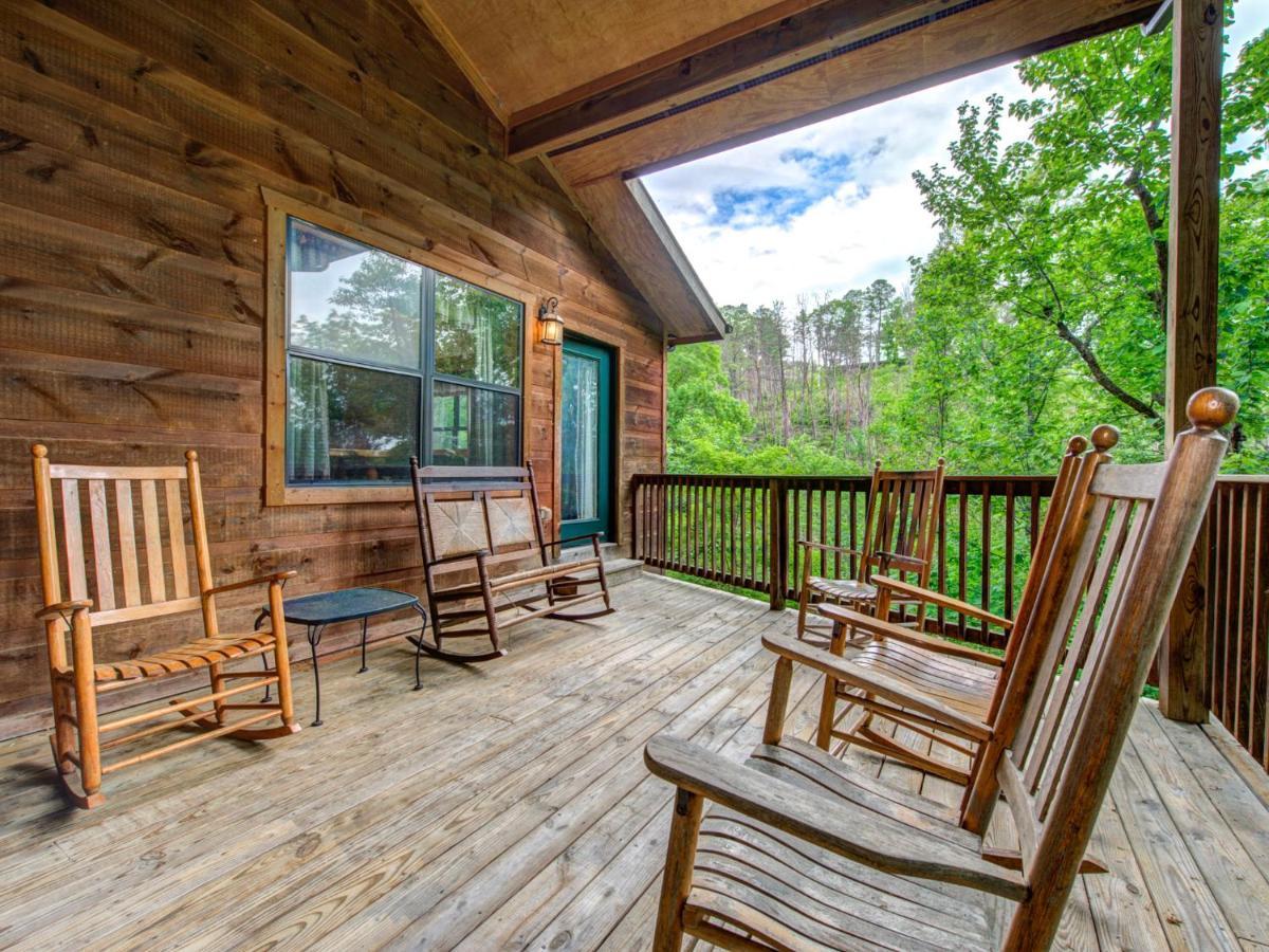 Great Expectations, 3 Bedrooms, Fireplace, Pool Table, Hot Tub, Sleeps 10 Gatlinburg Kültér fotó