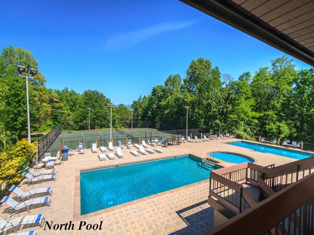 Great Expectations, 3 Bedrooms, Fireplace, Pool Table, Hot Tub, Sleeps 10 Gatlinburg Kültér fotó